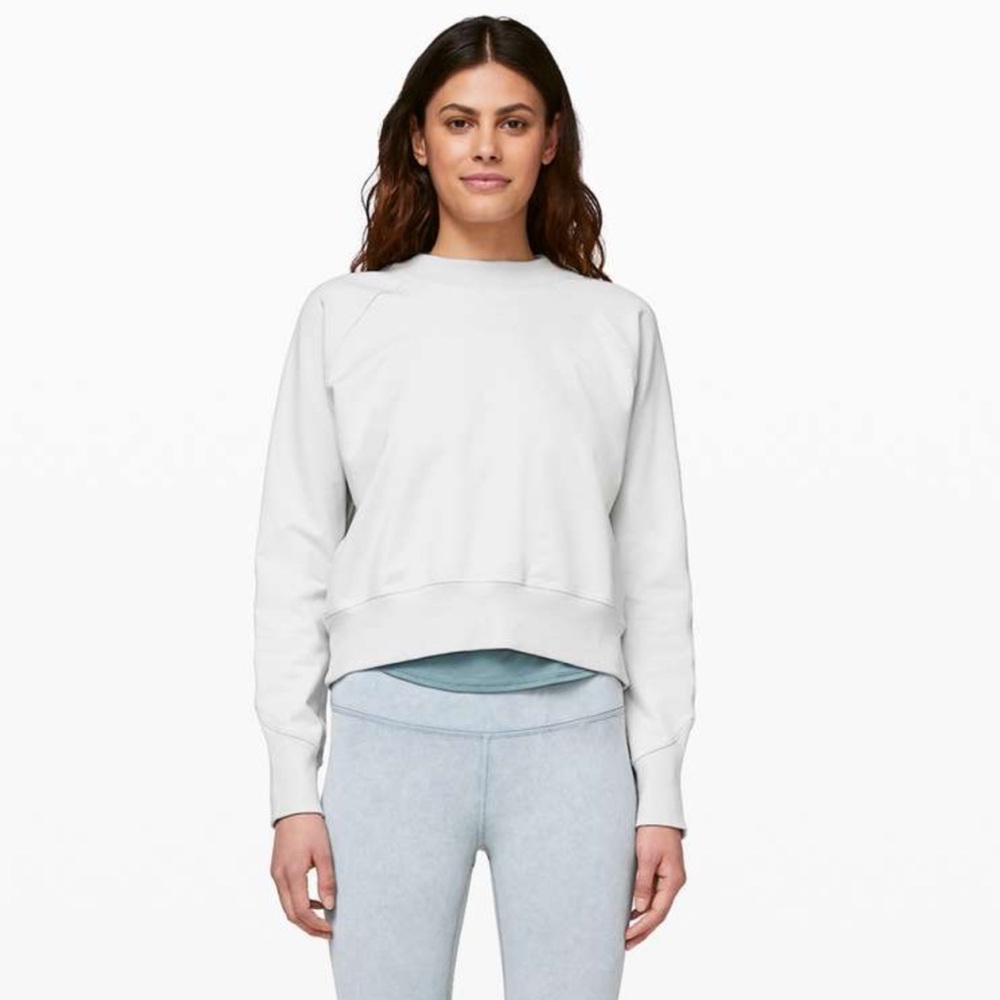 Lululemon Ready to Roll Crew